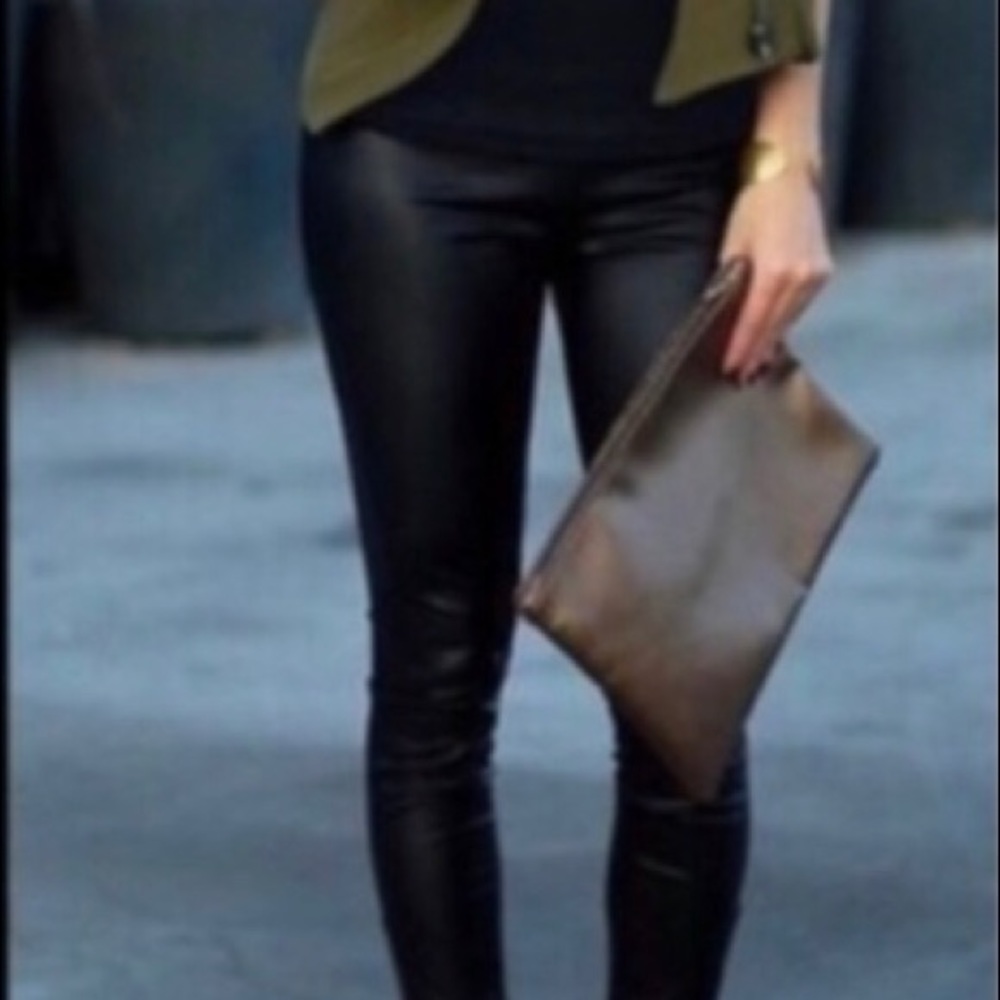 Matte faux leather leggings - Picture 2 of 5